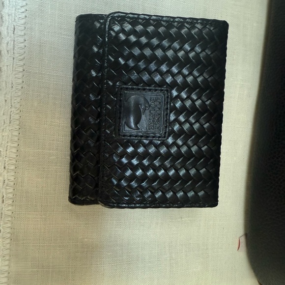 Dooney & Bourke Black and Brown Leather Satchel Wilson - Picture 3 of 9